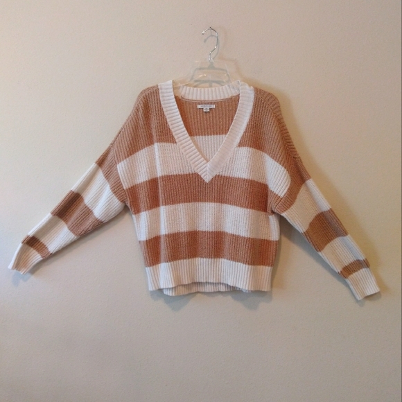 American Eagle Outfitters Sweaters - American Eagle Casual Striped V-Neck Drop Long Sleeves Pullover Sweater Size L